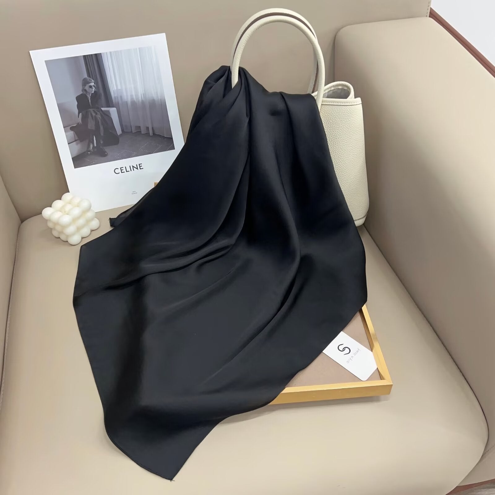Foulard carré satin soie (x12)