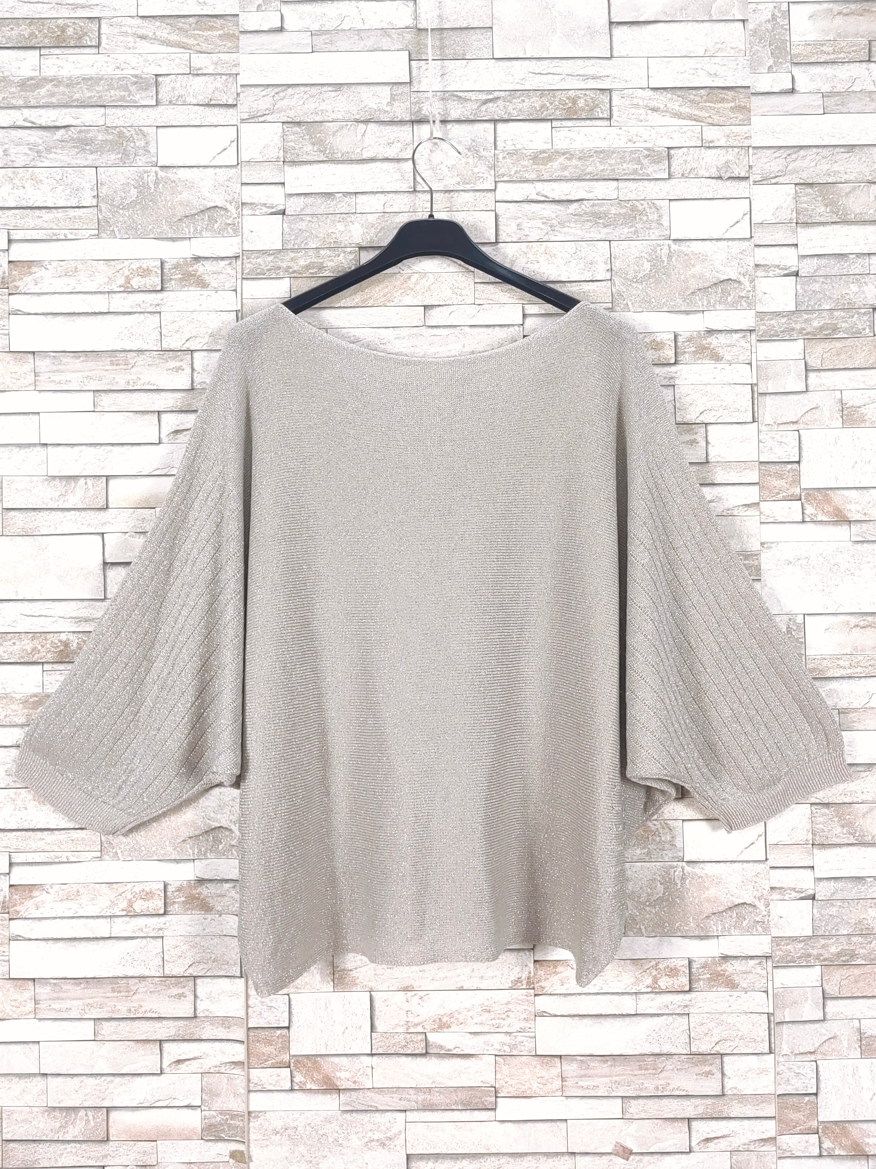 Pull manches chauve-souris avec fils brillants (x9)