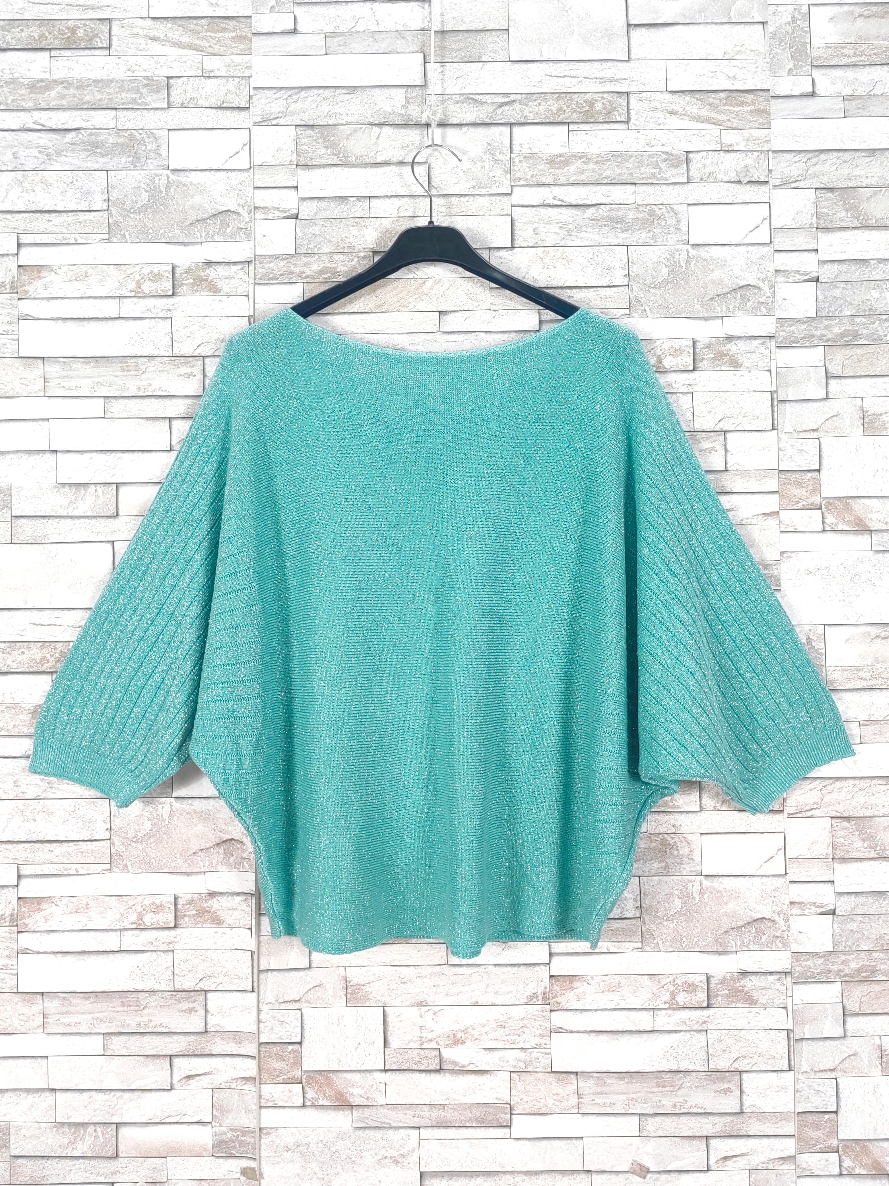 Pull manches chauve-souris avec fils brillants (x9)