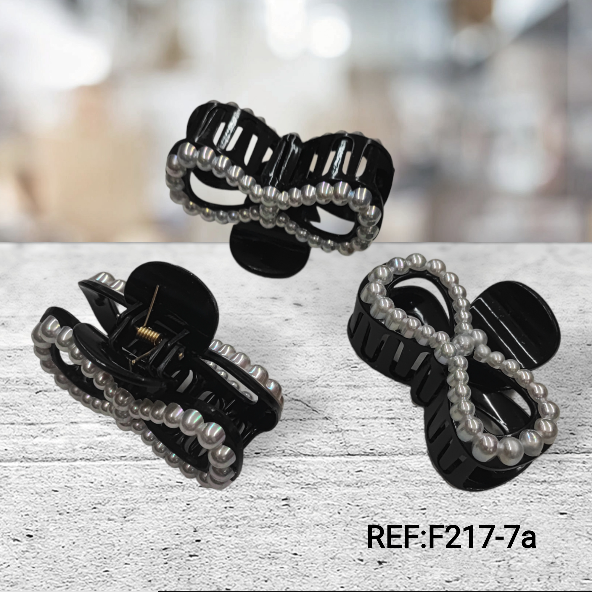 Pince à cheveux perle
(X12) 7a