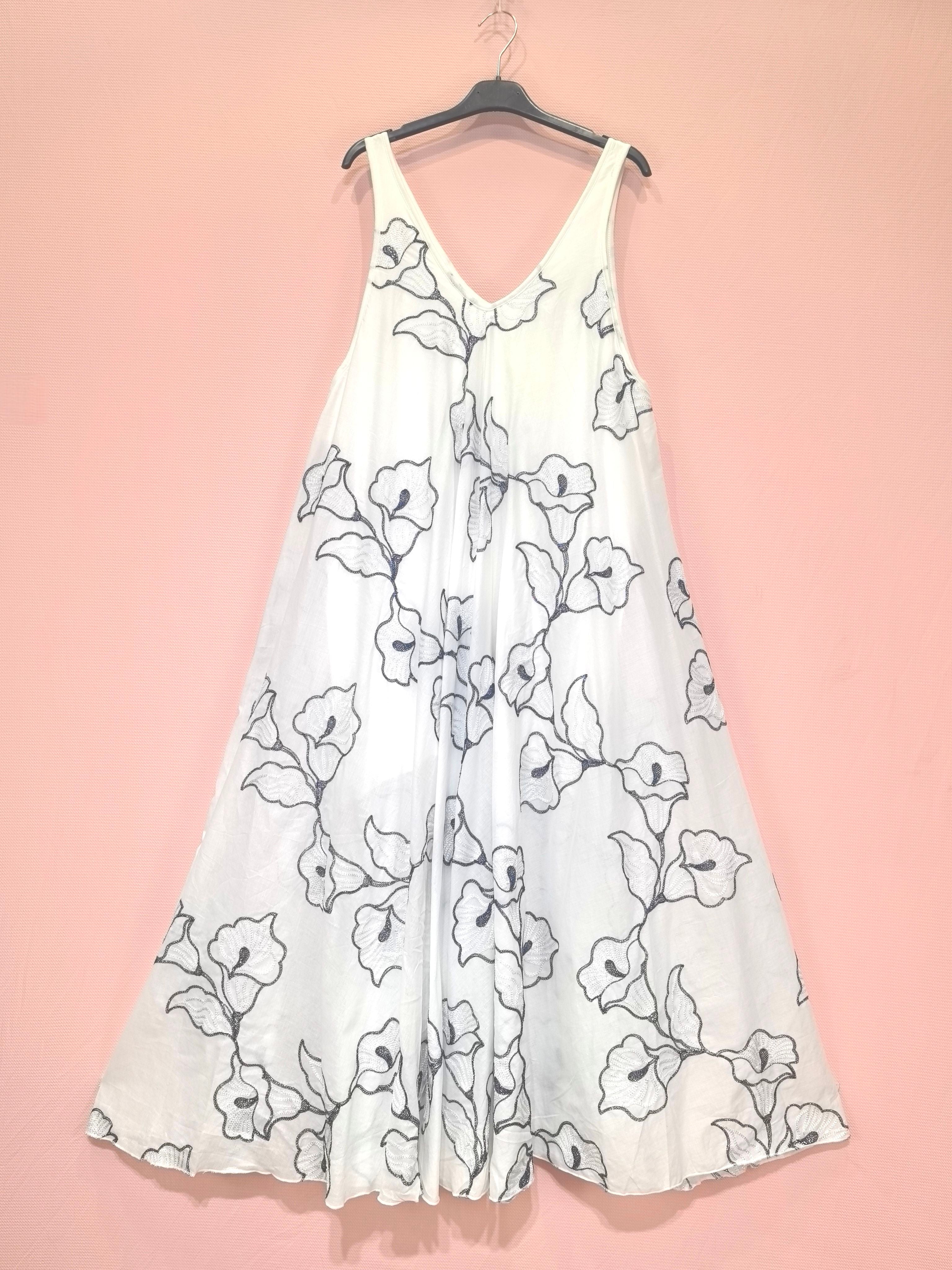 Robe longue ample en bretelle(x6)