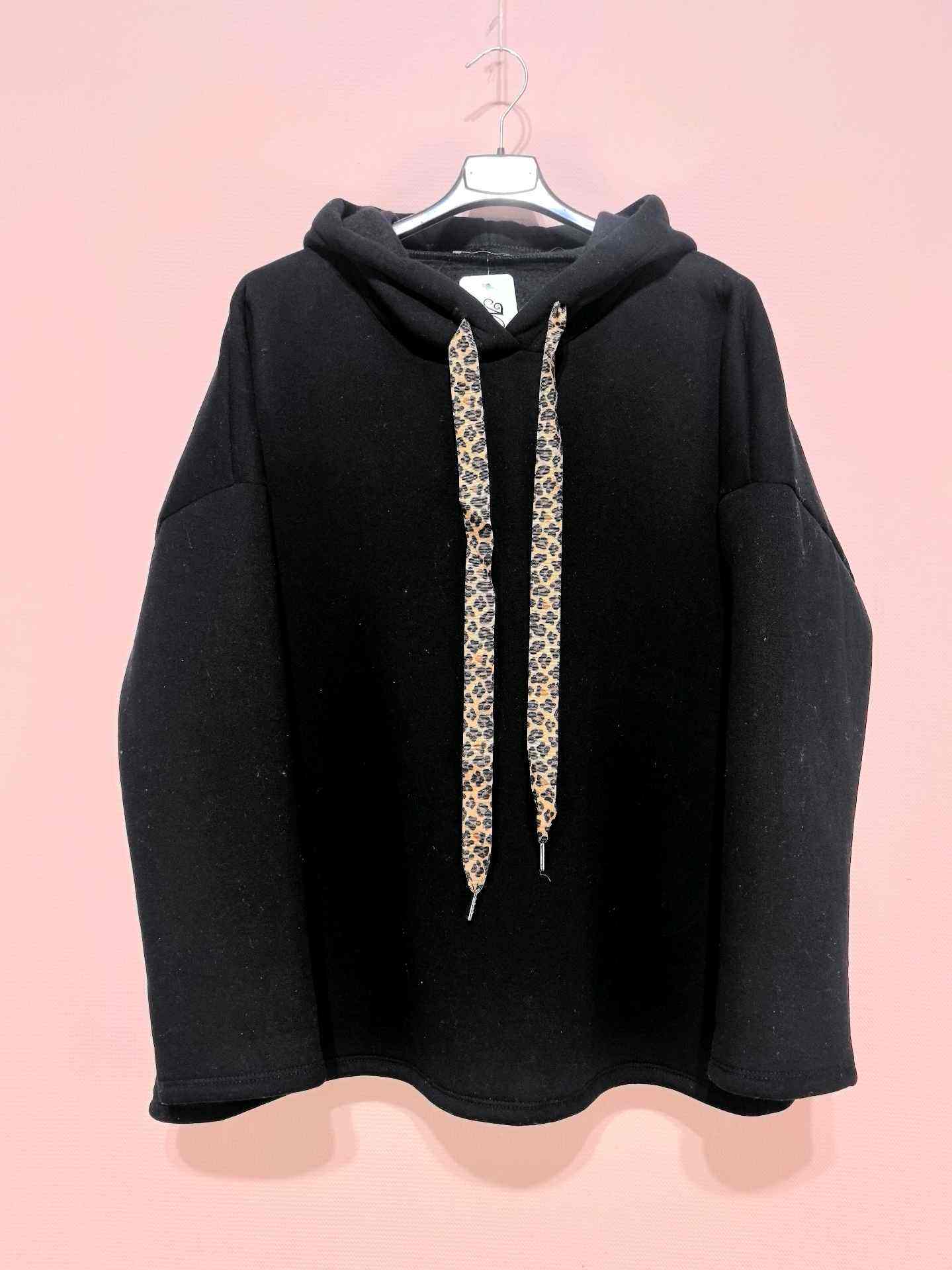 Sweats over size avec capuche(x6)