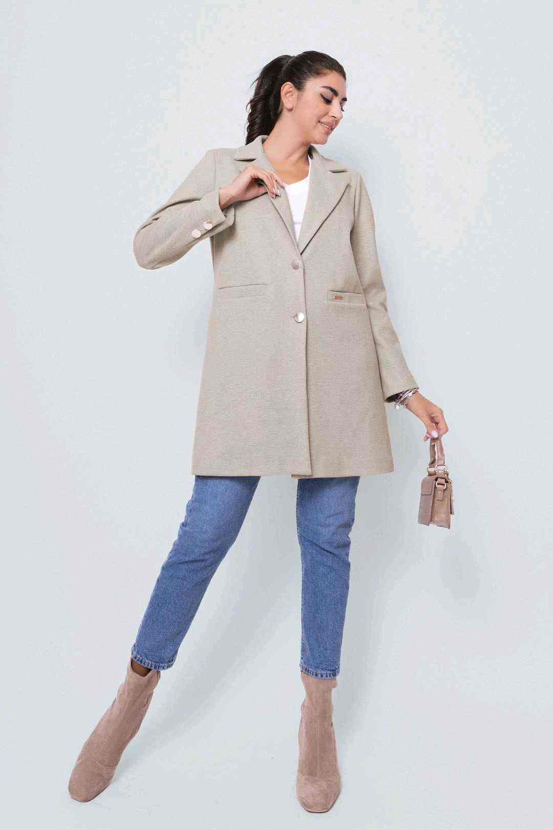 Manteau avec deux boutons (x3)