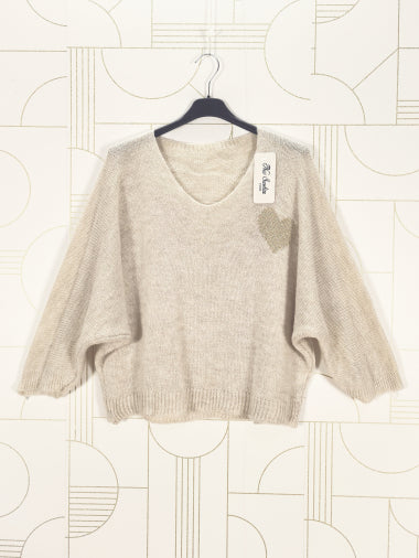 Pull manches chauve-souris avec coeurs dorés (x8)