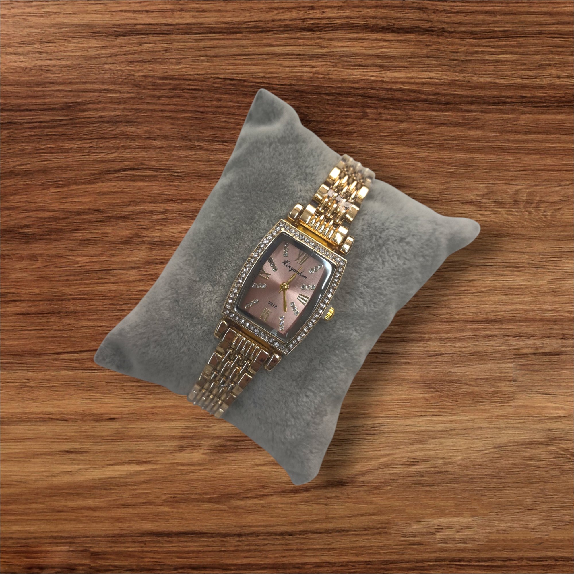 Montres femme bracelets métal Doré 9978B (x5)