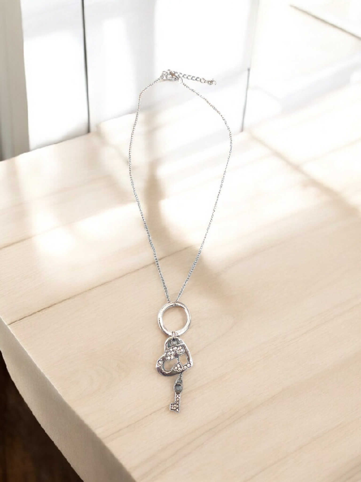 Collier fantaisie motif mélange(x12)