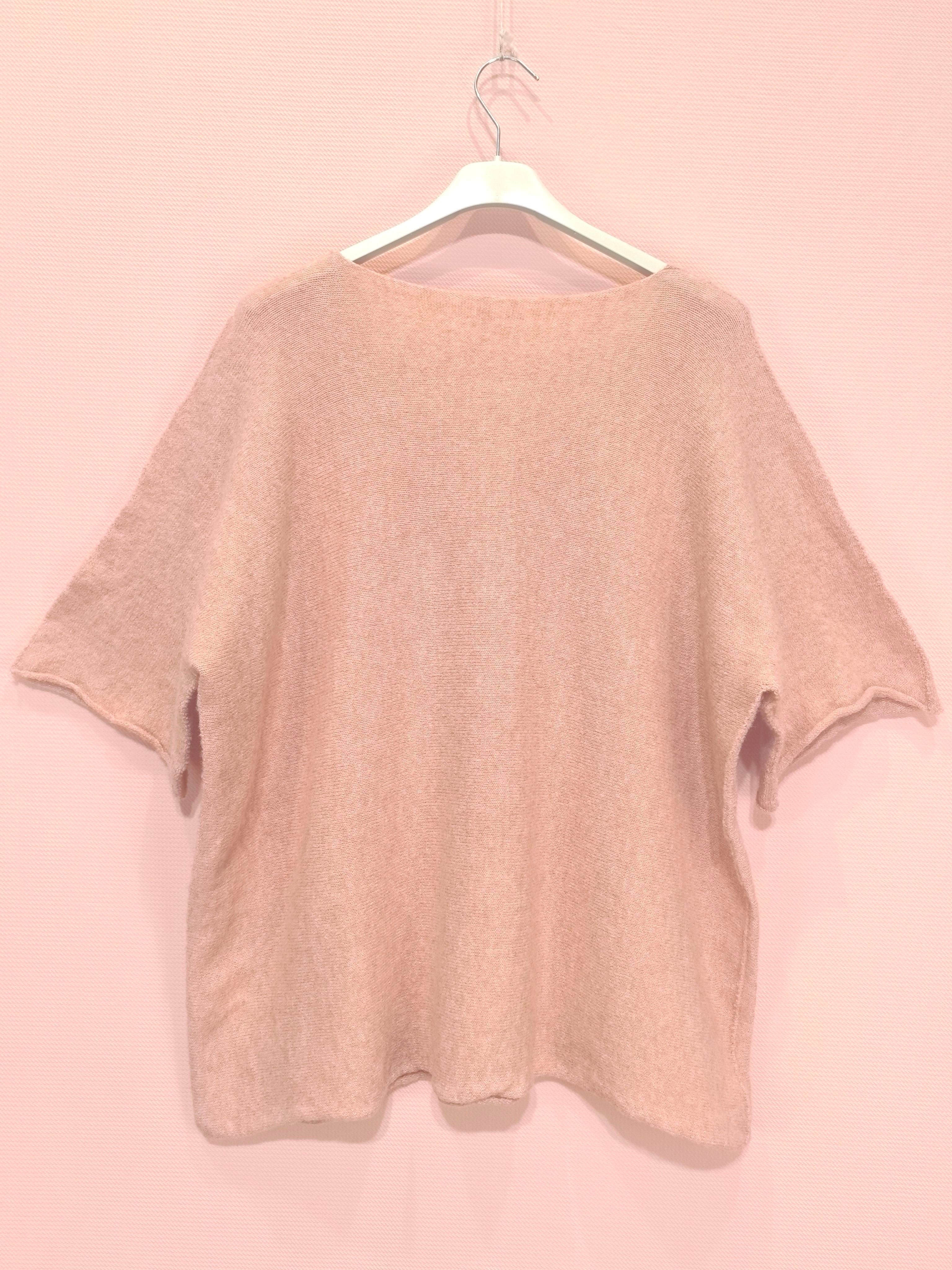 Pull ample manches courtes en maille douce (x8)