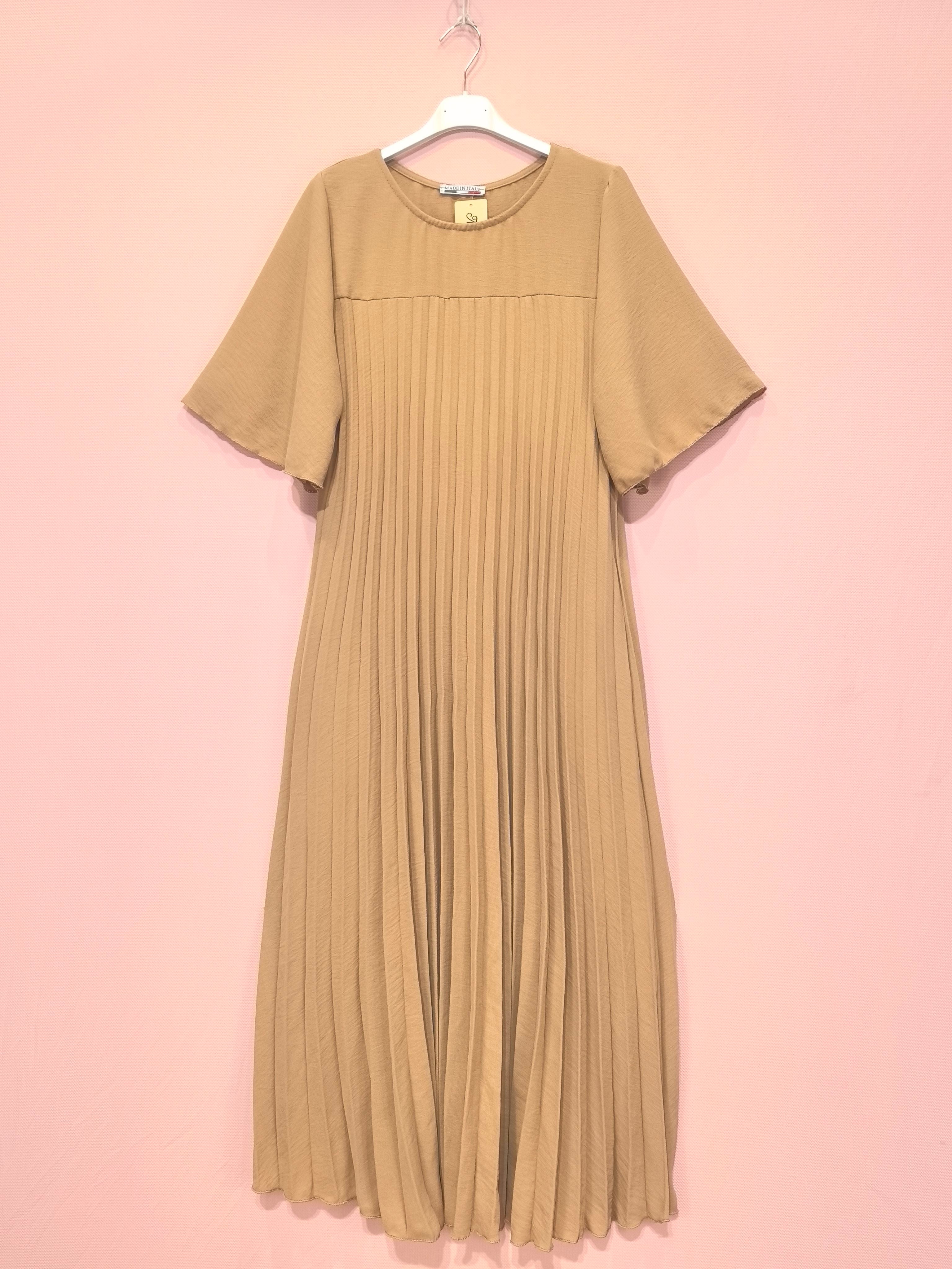 Robe Longue Plissée (x8)