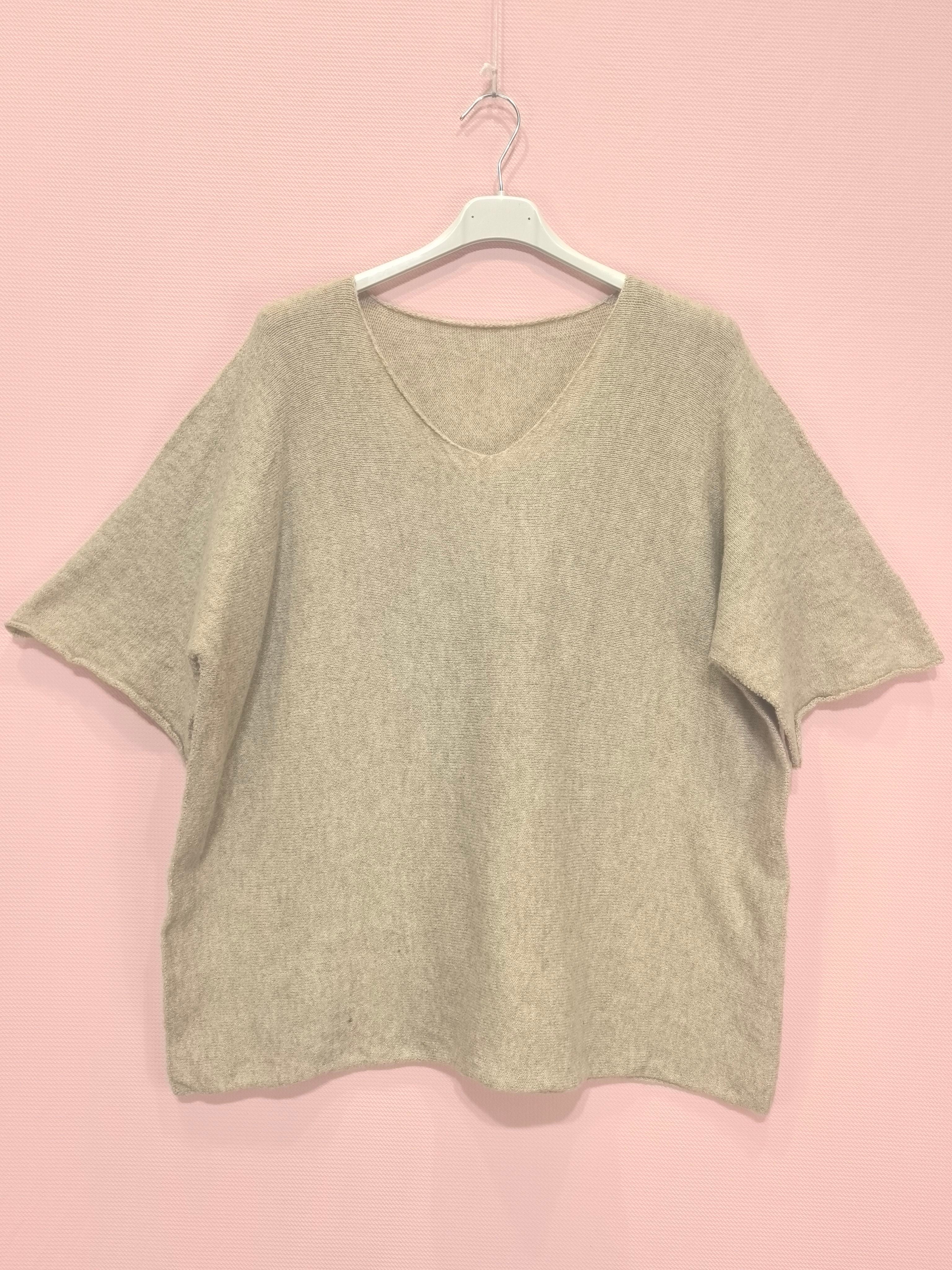 Pull ample manches courtes en maille douce (x8)