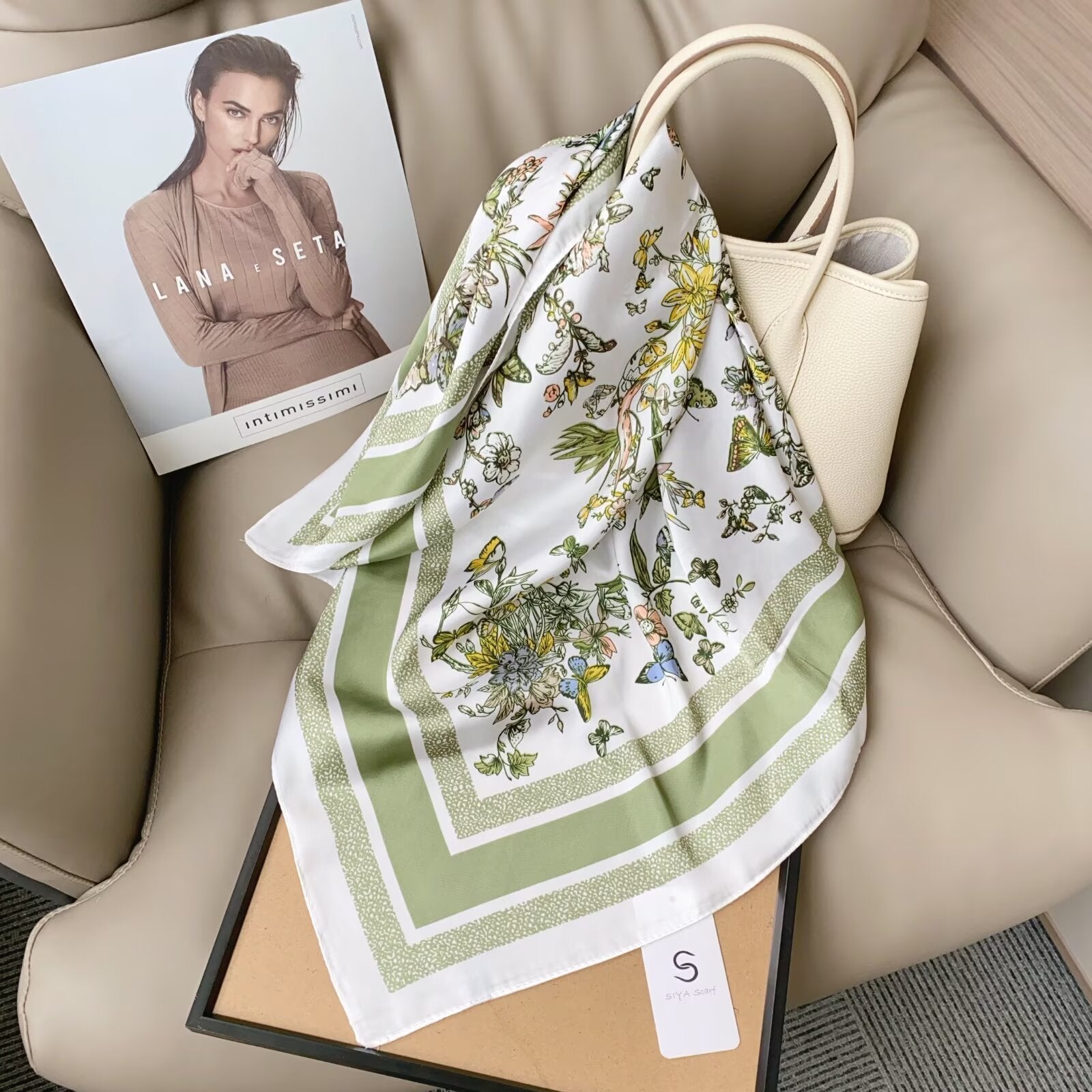 Foulard Carré touche soie 70cmx70cm (x12)#23