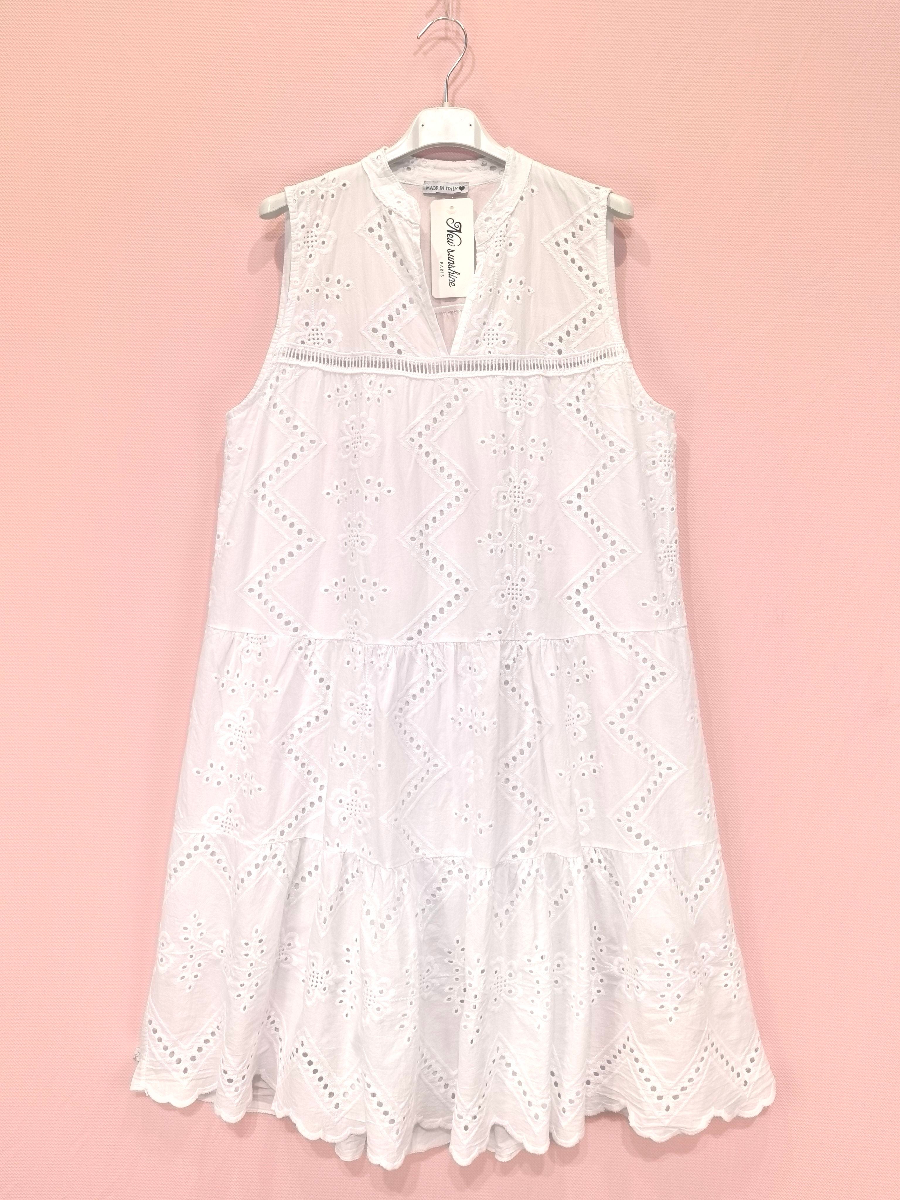 Robe brodée sans manches en coton ajouré (x6)