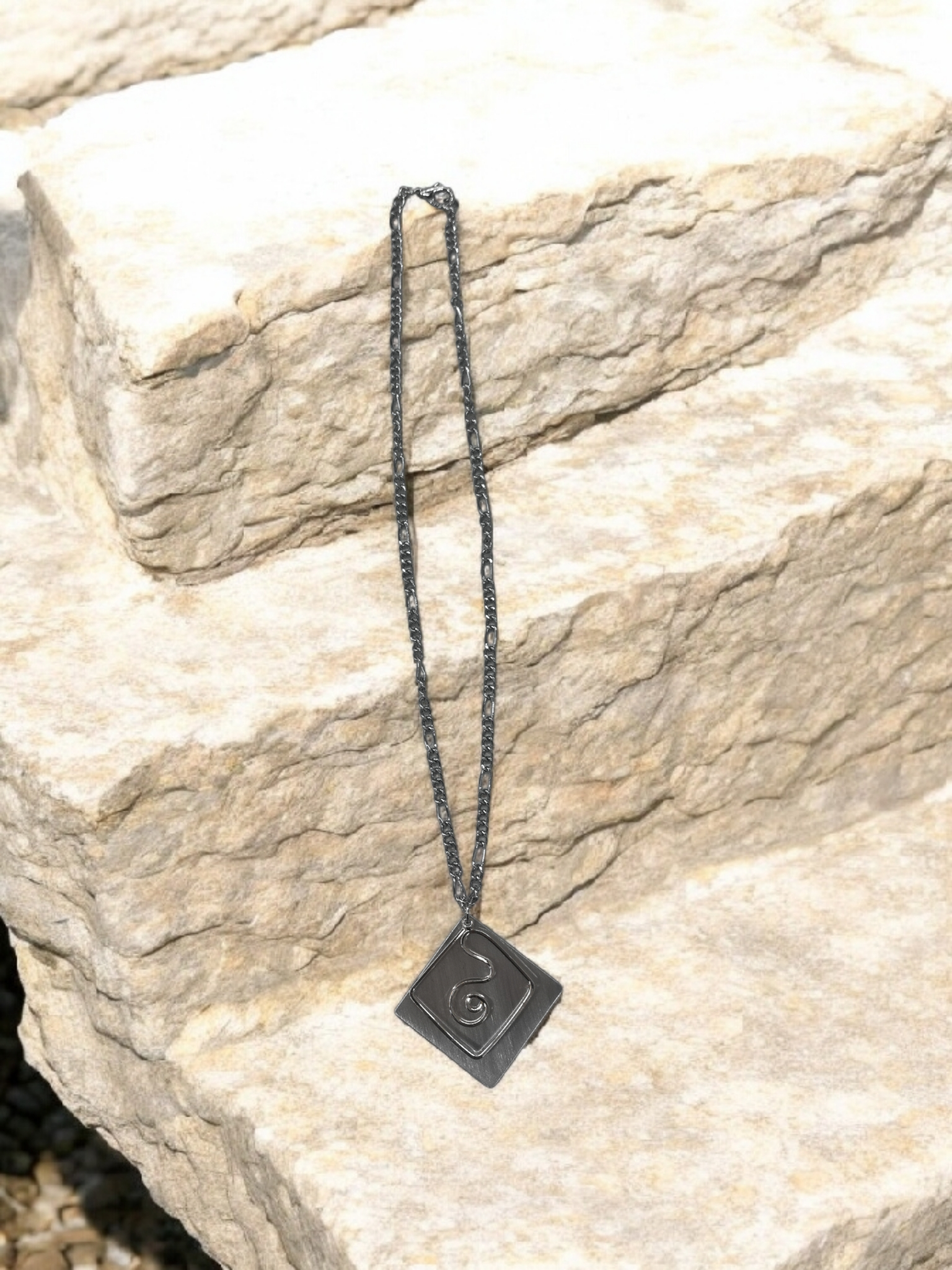 Collier fantaisie motif mélange(x12)