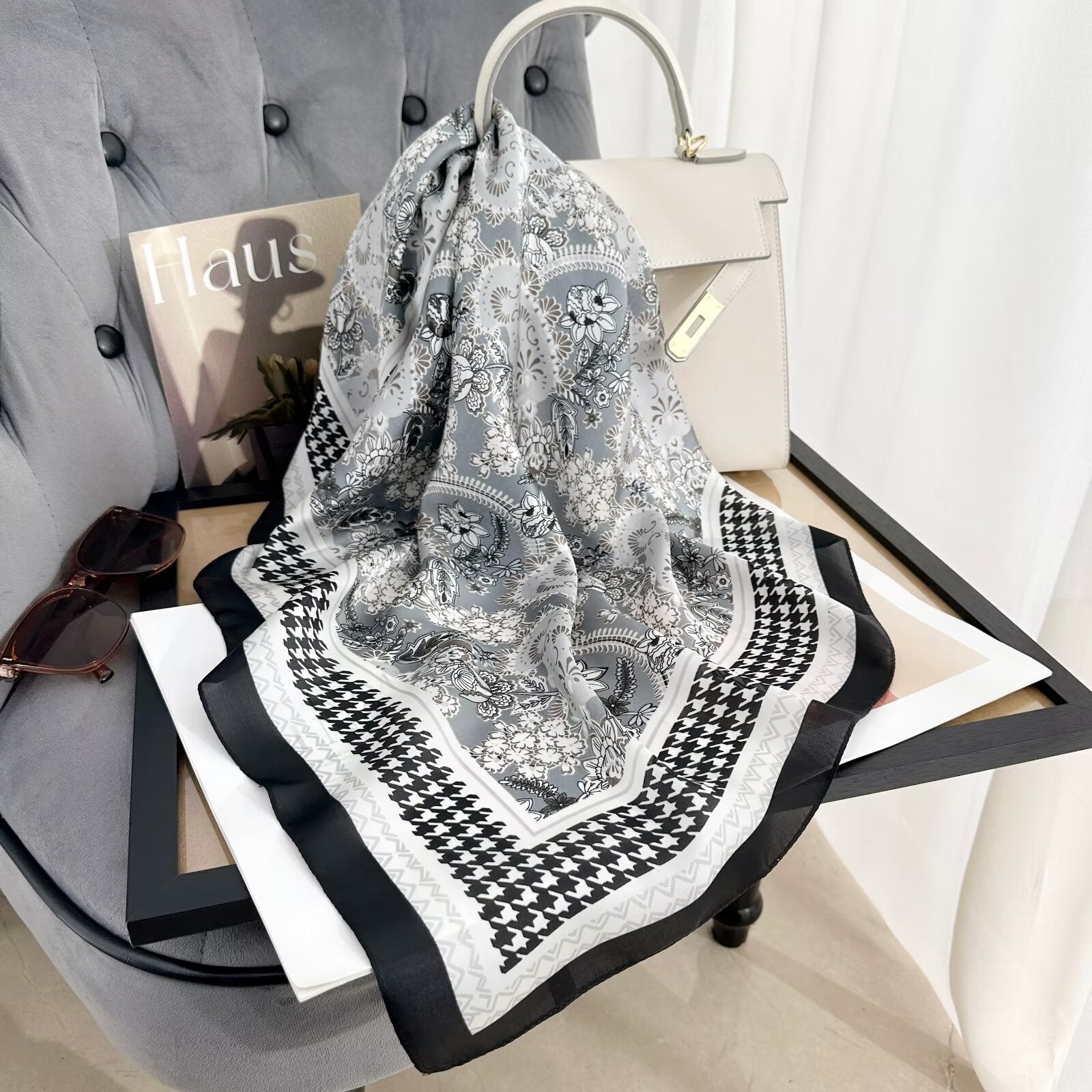 Foulard Carré touche soie 70cmx70cm (x12)#60