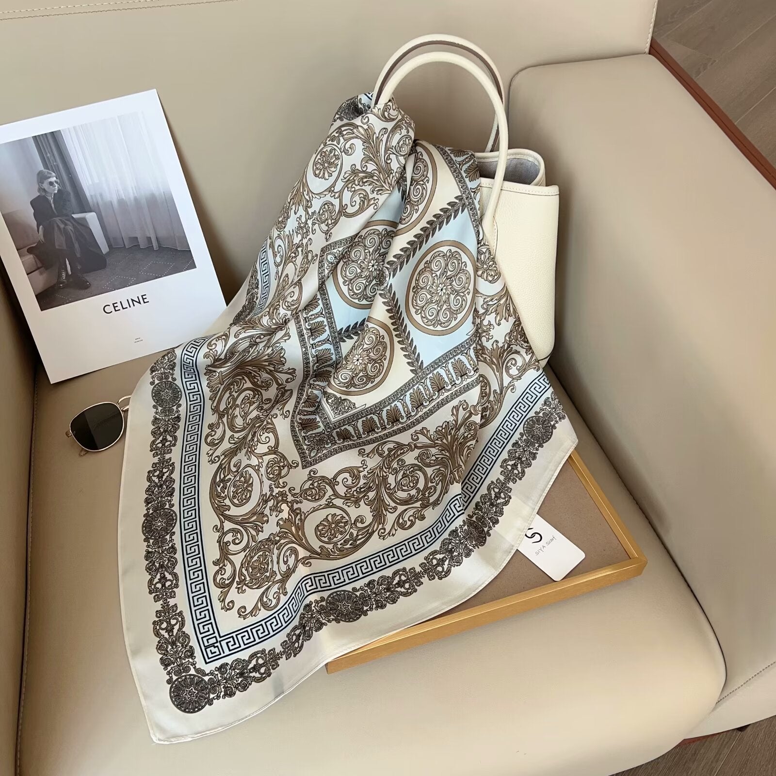 Foulard Carré touche soie 70cmx70cm (x12)#51