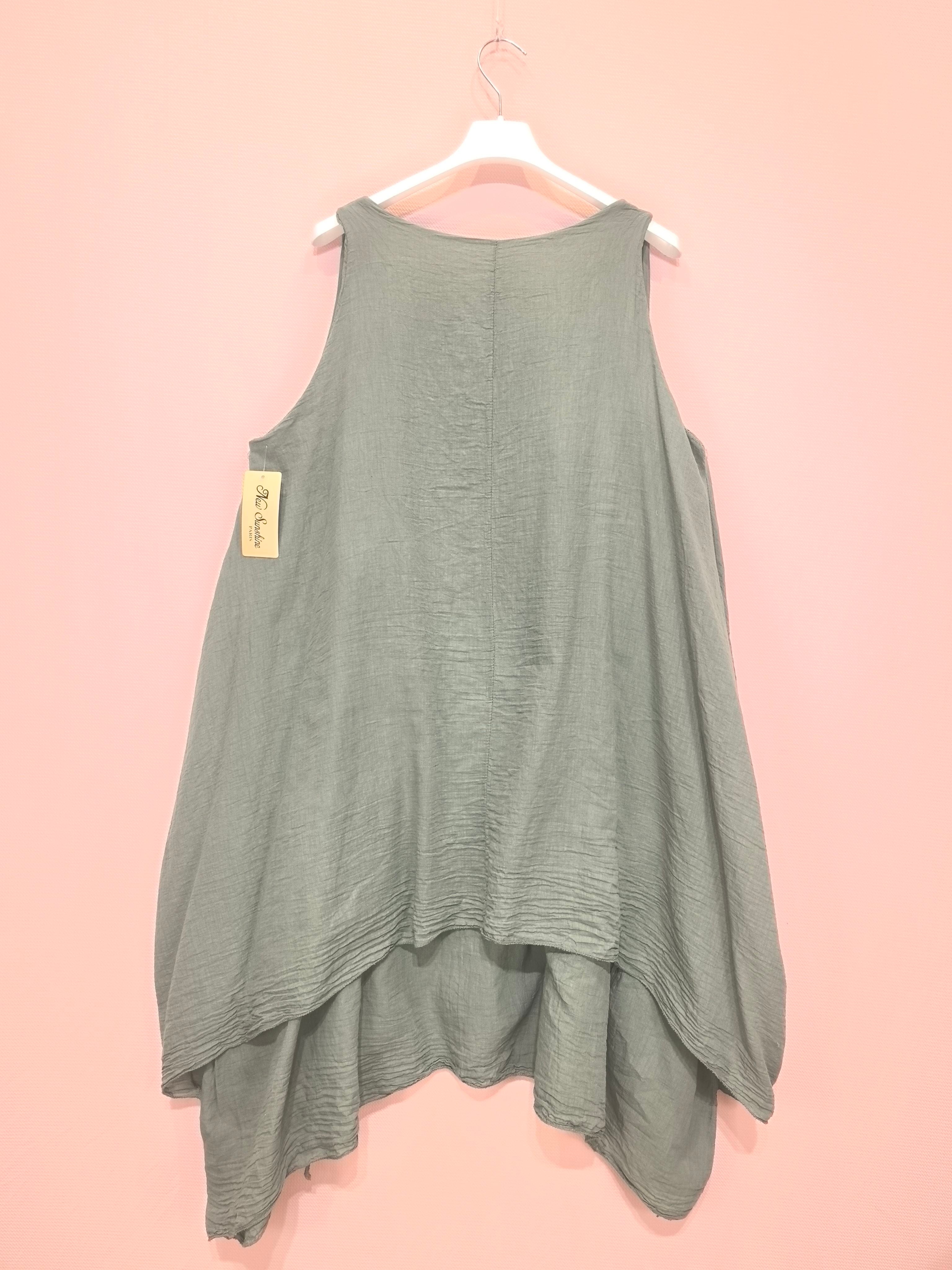 Robe Ample à Fronces Latérales (x6)