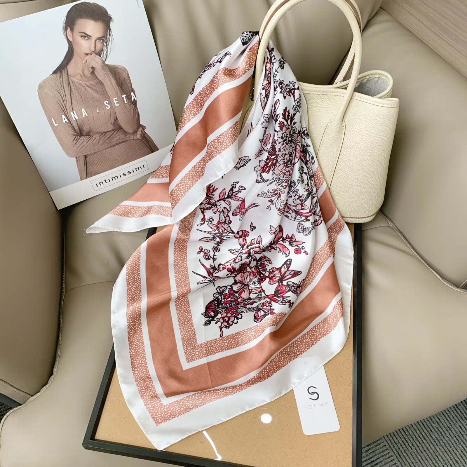 Foulard Carré touche soie 70cmx70cm (x12)#31