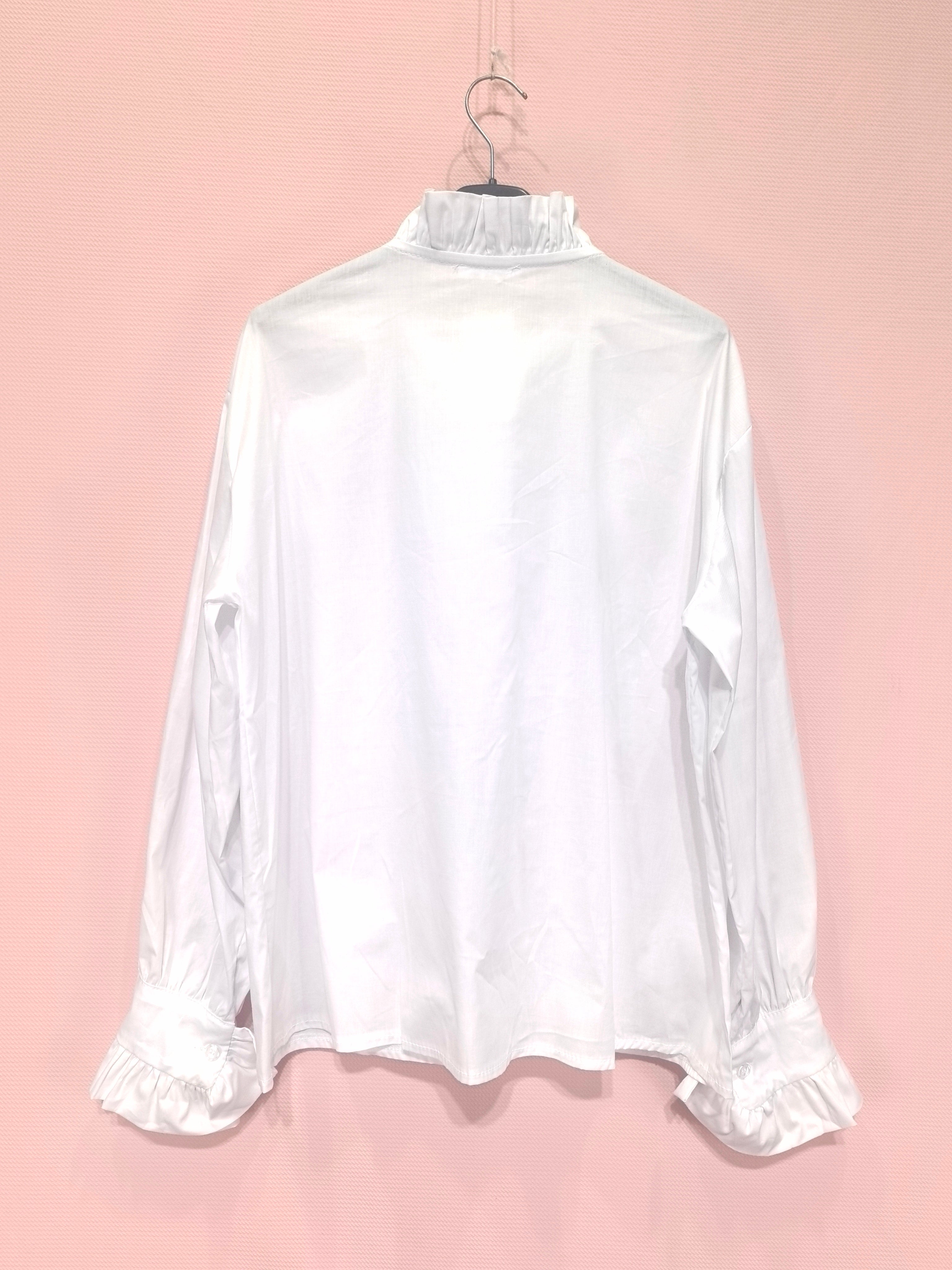 Chemise col volanté