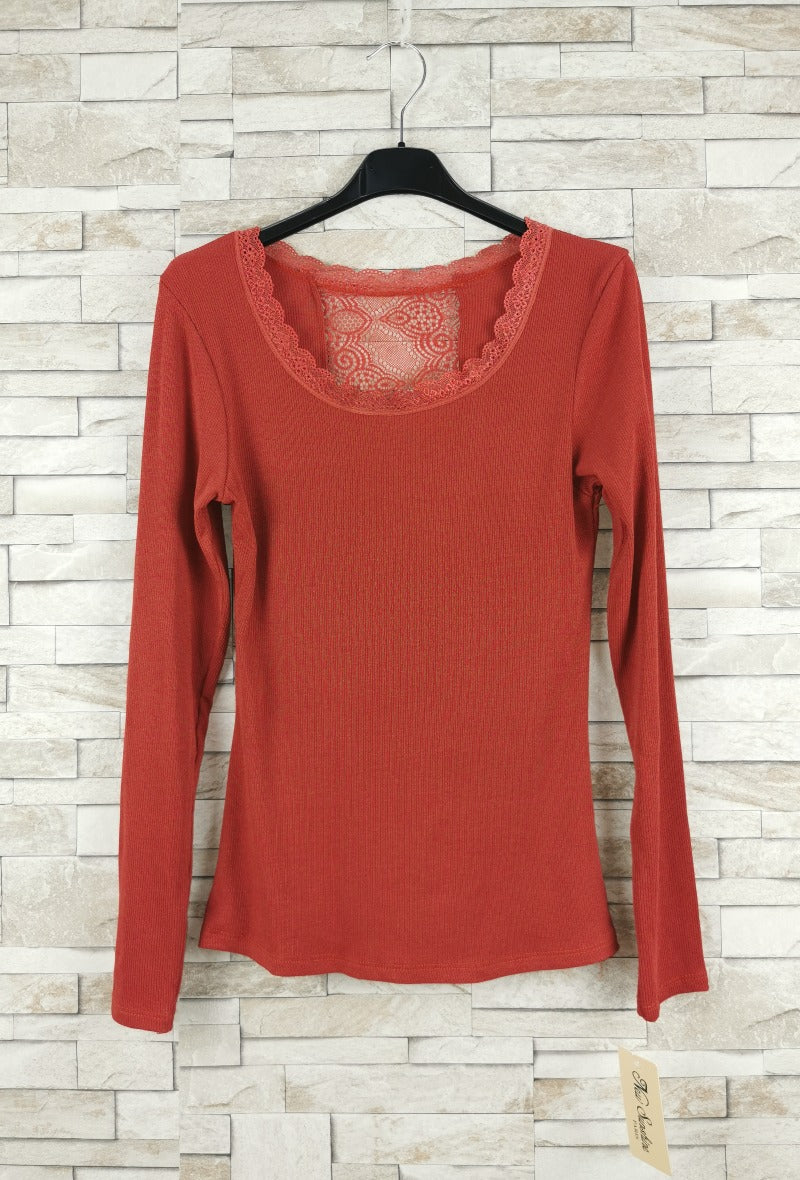 T-shirt en dentelle manche longue (x9)