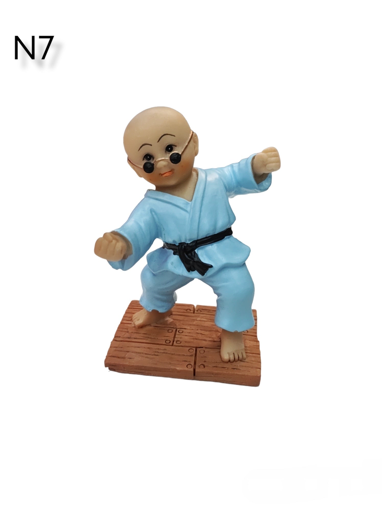 Figurine statue mini karaté boy. (x10)