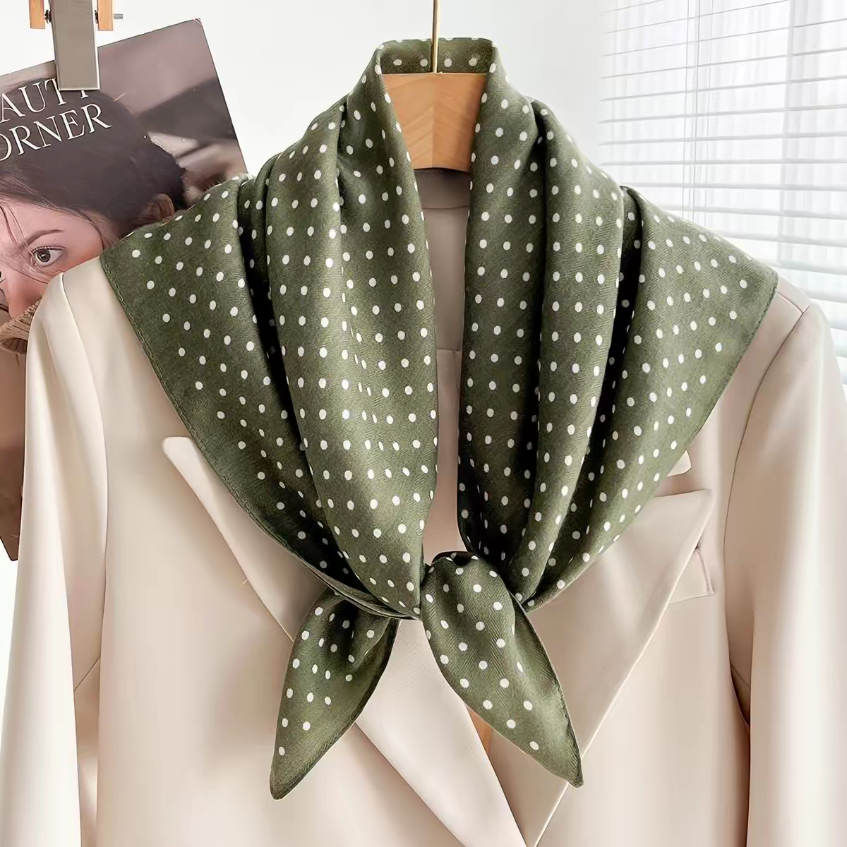 Foulard carré  à motifs  Motif petits pois (x12)#49