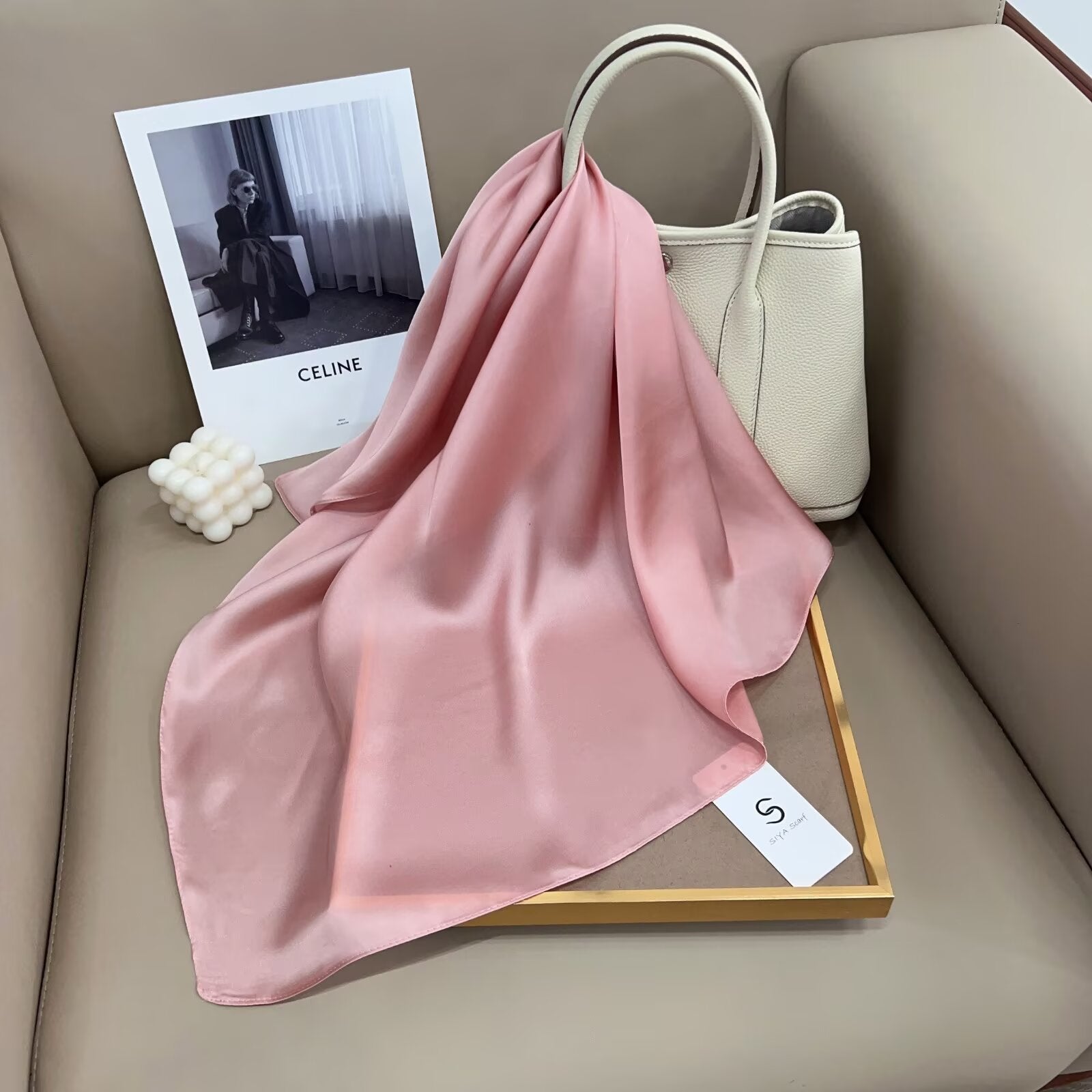 Foulard carré satin soie (x12)