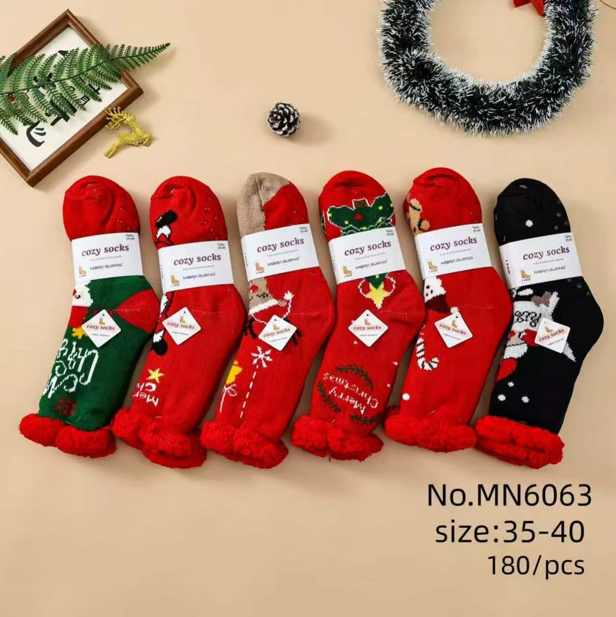 Chaussettes fourrées motif Noël T35- 40  (x12)#6063