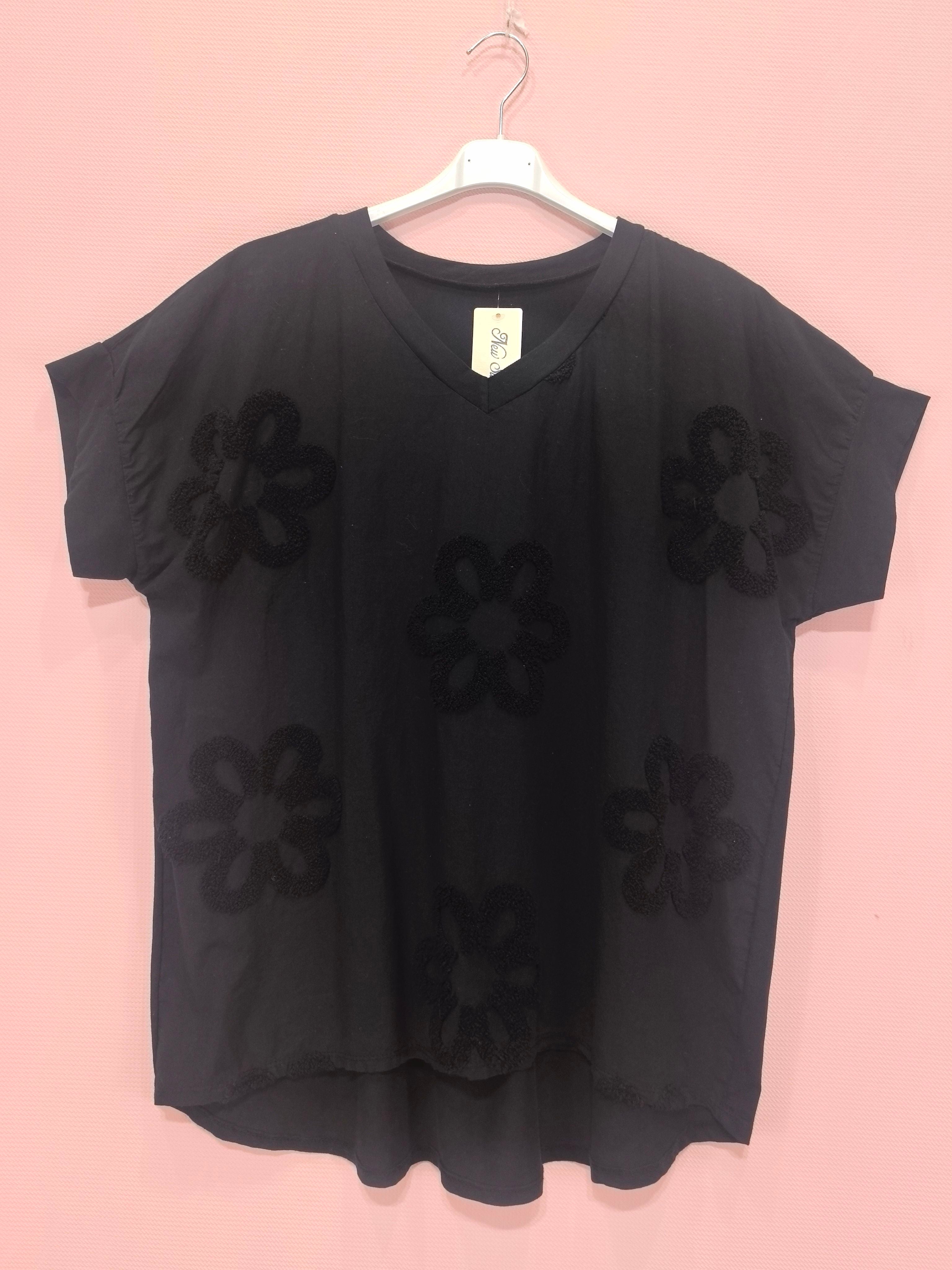 T-shirt brodé 100% coton, idéal pour le printemps/été, confectionné en Italie, parfait pour une allure élégante et décontractée.（x8）