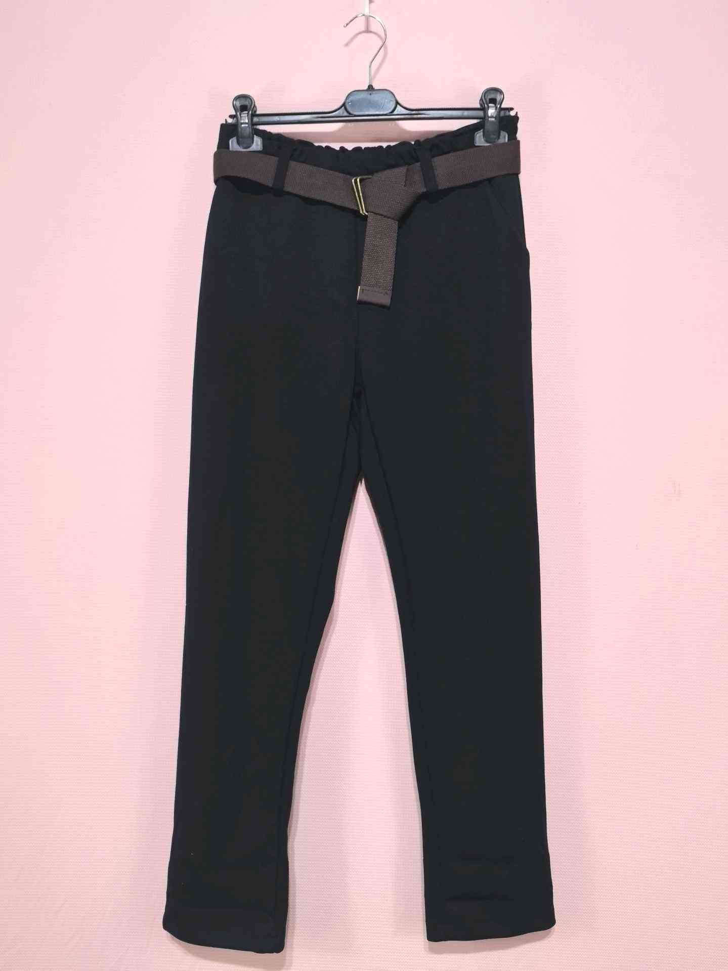 Pantalon avec ceinture (x6)