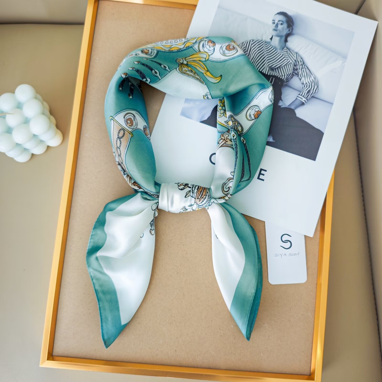 Foulard Carré touche soie 70cmx70cm (x12)#19