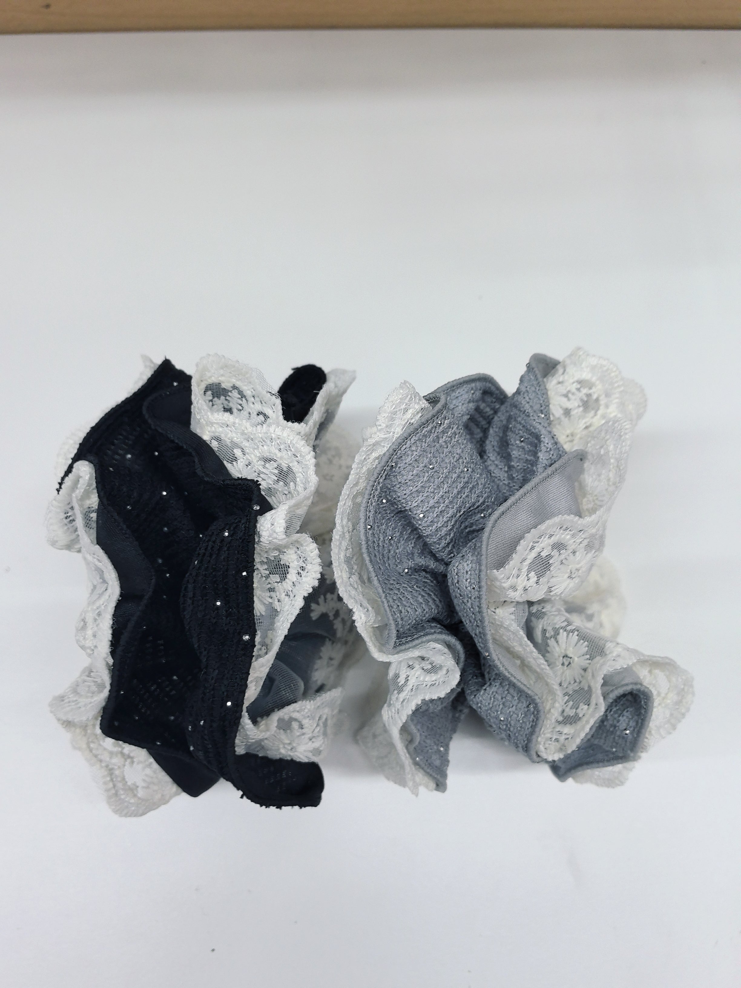 Chouchou cheveux en  dentelle double épaisseur (x12)