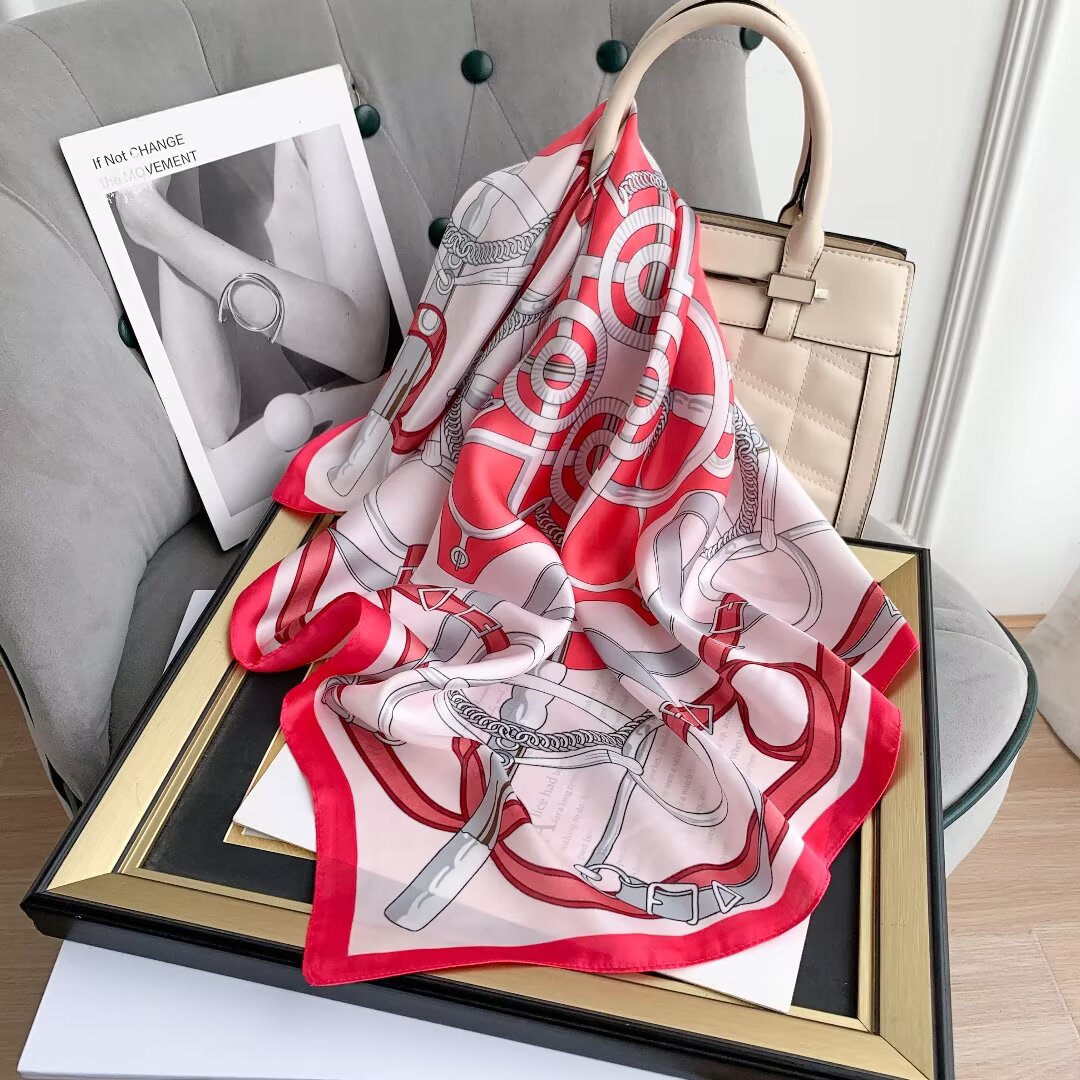 Foulard Carré touche soie 70cmx70cm (x12)#62