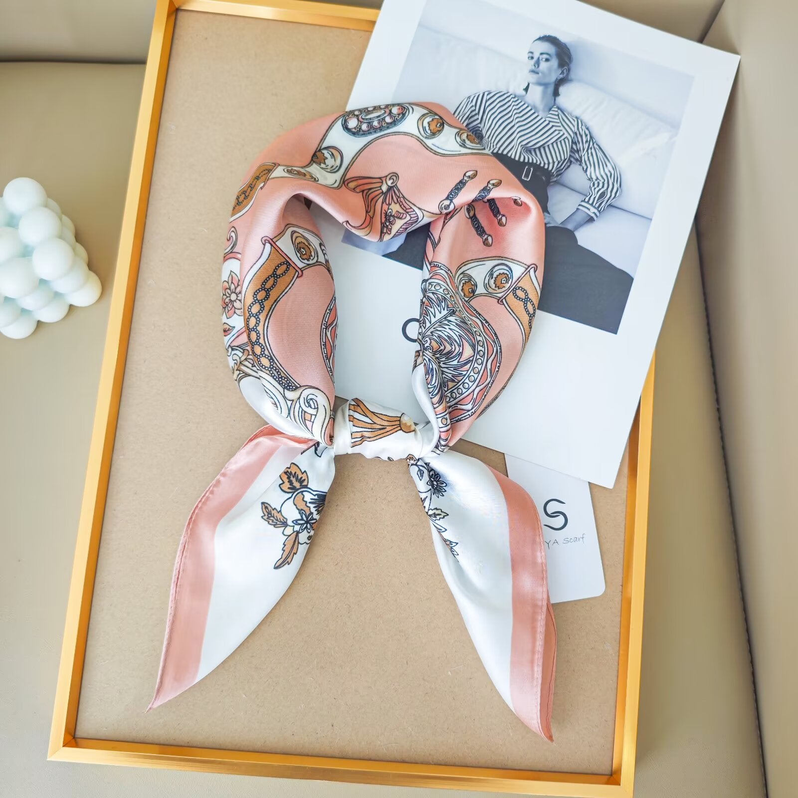 Foulard Carré touche soie 70cmx70cm (x12)#19