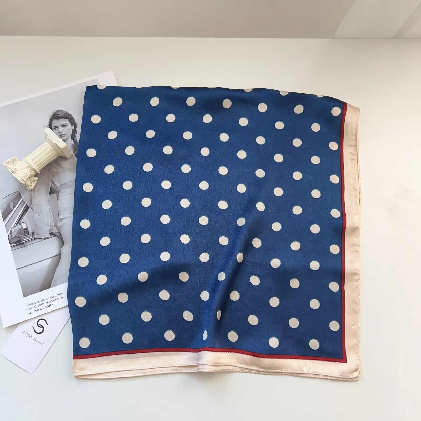 Foulard Carré touche soie 70cmx70cm (x12)#30