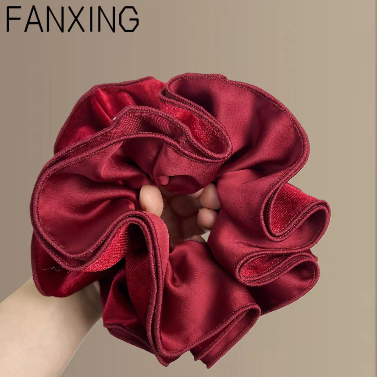 Chouchou à cheveux en satin double épaisseur (x12)