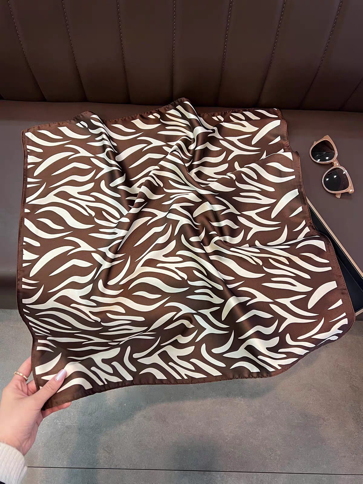 Foulard carré  90cm imprimé fantaisie (x10)#84