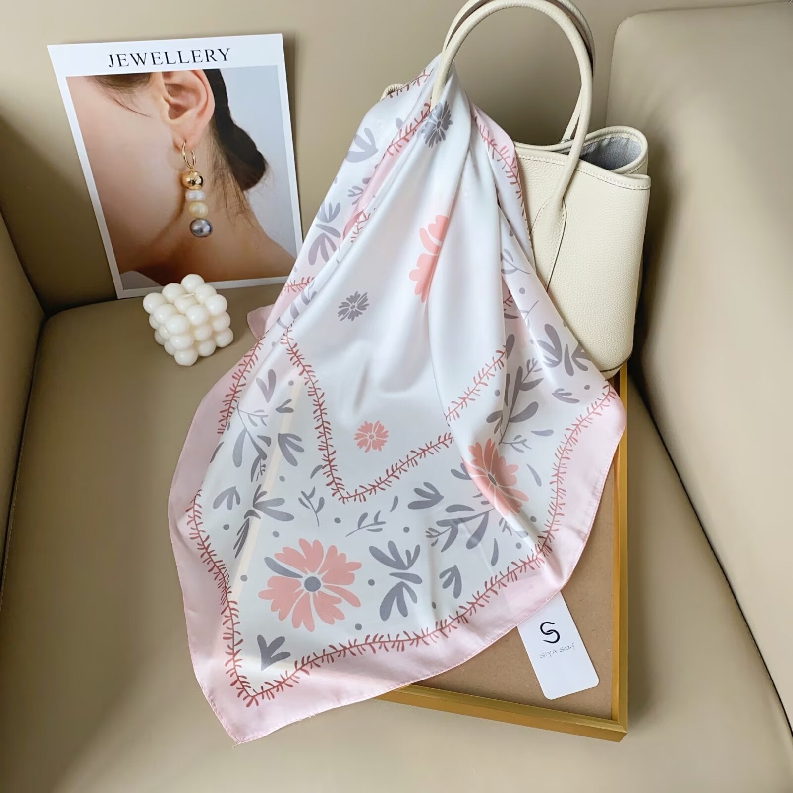 Foulard Carré touche soie 70cmx70cm (x12)#24