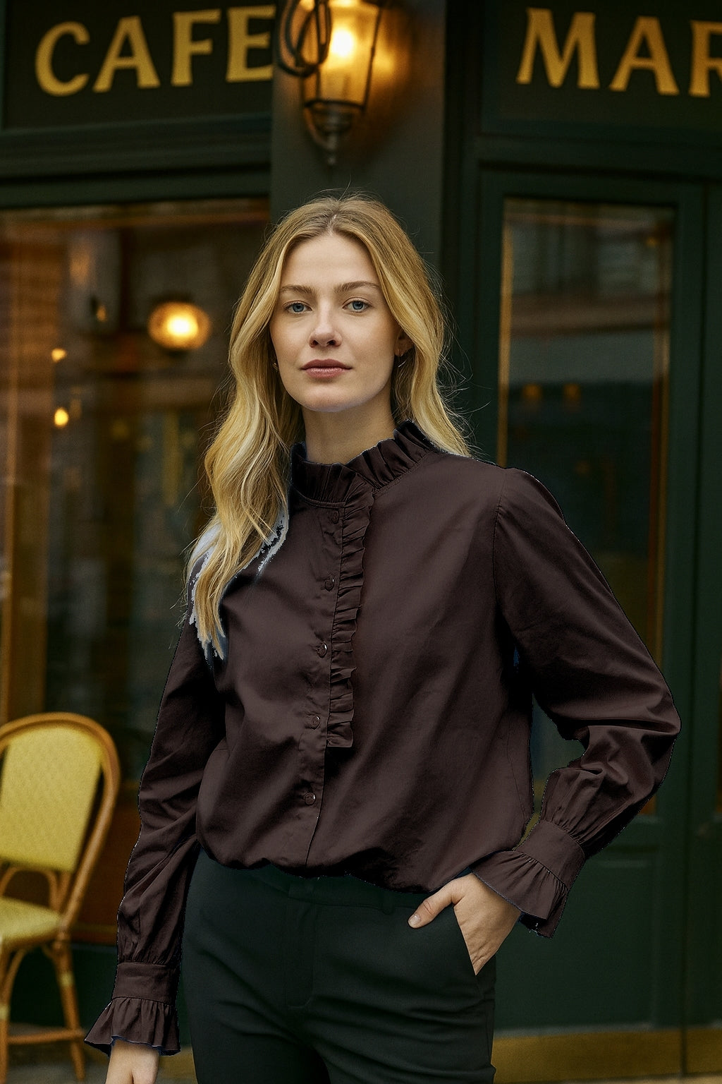 Chemise col volanté