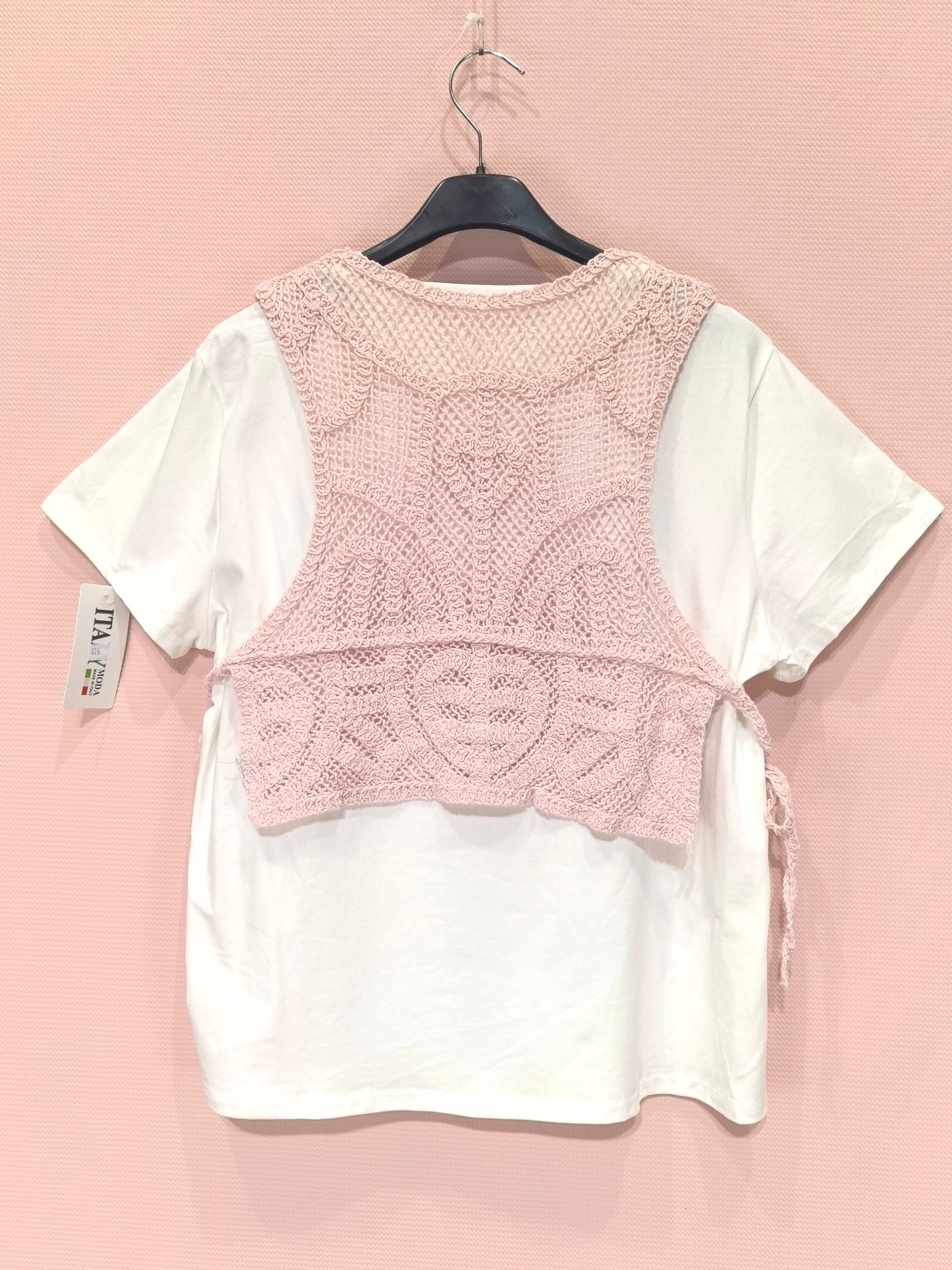 T-shirt blanc avec débardeur crocheté superposé（x8）